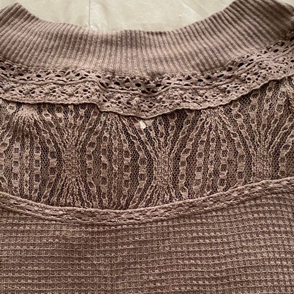 Top - Picture 2 of 3